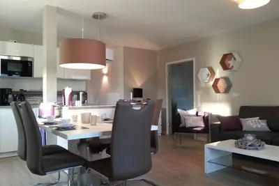 Image de Ferienwohnung Düne 1 mit Eigenem Garten und 2 Terrassen Direkt am Strand