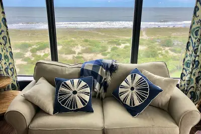 Image de Seaview Oasis: Beachfront + Resort Access