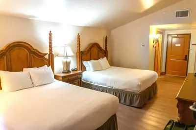 Image de Adventure Hub~Backcountry Ski|Snowmobile|Scuba Diving Villa 3048