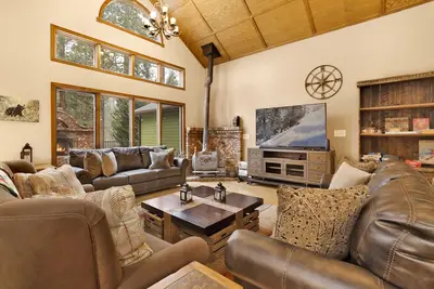 Image de Apres Ski Haus at Snow Summit- Hot Tub- Games