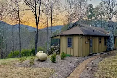 Image de Mtn Lodge, near Lake Lure, Chimney Rock, Tiec
