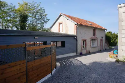 Gîte 4**** au cœur du Berry avec Jacuzzi et Hammam privatif. . .