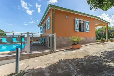 Image de Gîte La Perle (Piscine, Bbq, vue sur la mer, montagne, rivière, forêt)
