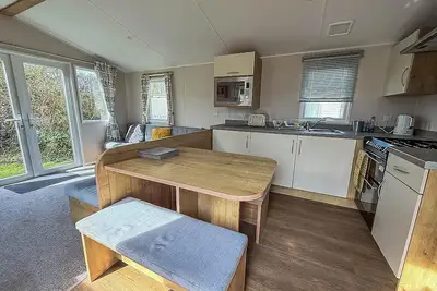 Brilliant 8 berth caravan at Southview Holiday Park in Skegness ref 33050m