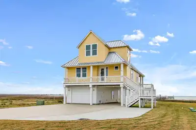 Image de Rockport Bay Home- Private Lighted Pier: kayaks and kayak launch No Extra Fees