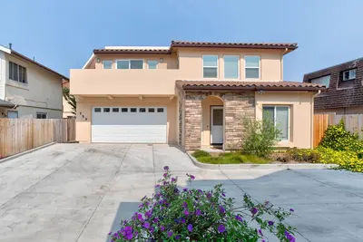 Image de Gorgeous Home with Amazing Rooftop Deck in Grover Beach