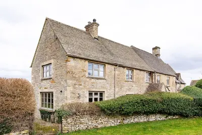 Image de Gardeners Cottage, pet friendly in Milton-Under-Wychwood
