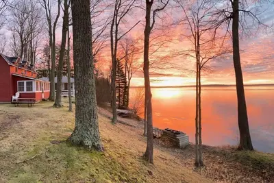 Image de Copper Water Cottage- Unplug & Reconnect ; The Perfect Summer Retreat for Families & Friends