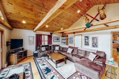 Image de Two-story, dog-friendly house with wood fireplace