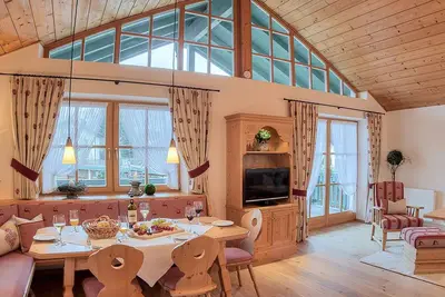 Hochfelln, Balkon, Küche, 3 Schlaf- und 1 Wohnz. , max 6 Pers, Wlan