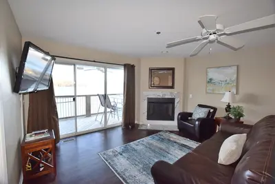 Image de Large, Beautifully Furnished -Sleeps 12, 6 beds -2 kings & 4 queens -Bldg 10