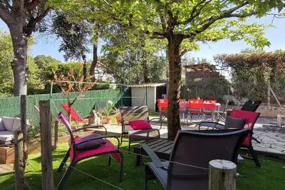 Image de Villa en location saisonnière avec jardin 6-10 personnes à 300m de la plage