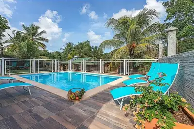 Image de Gîte Amandier (Piscine, Bbq, vue sur la mer, montagne, rivière, forêt)