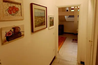 Image de Charming studio apartment in villa near village center