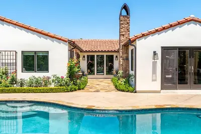 Image de Casa Azul - Mediterranean Resort-Style Home
