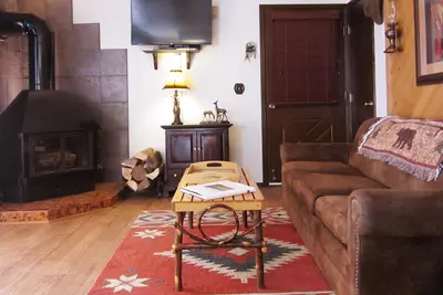 Image de Buffalo Roam Condo * Comforts of Home for 6 * Minutes from Yellowstone
