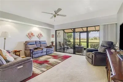 Image de Golf Condo 3 miles from beach
