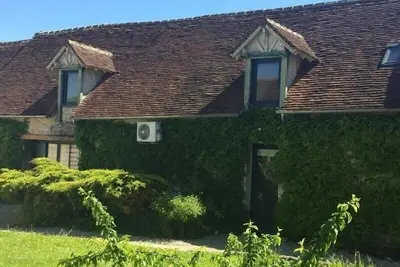 Image de Maison charmante rénovée avec jardin près de Fontainebleau et de la forêt d'Orléans