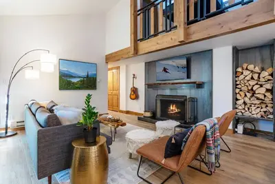 Image de Cozy Wild Irishman: Stunning Condo, Heated Pool, Hot Tub & Free Shuttle to Keystone & Nearby Resorts