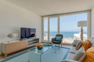 Image de Elegant living with views of Las Canteras (Vv)
