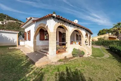 Image de Villa \"Mercede\" près de la plage avec Wi-Fi, terrasse et jardin