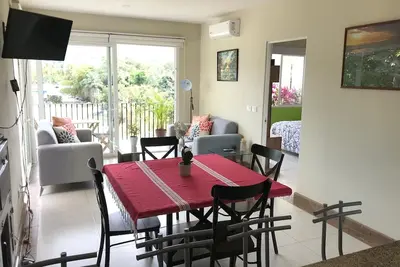 Image de Apartment with spectacular mountain views.