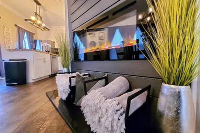 Wow! - Downtown Kalamazoo - 3rd Floor Arcade!