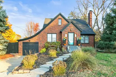Image de Buffalo Hallow Manor: Large🏡. Game-room, Fire-pit, retreats and reunions & more