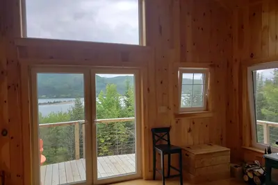Image de Raven's Roost Hike-in Sleeping Cabin at Sally's Brook Off-Grid Luxury Cabins