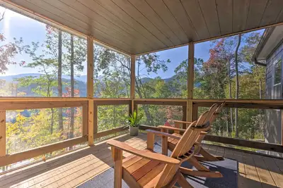 Image de Mountain Views: Serene & Secluded Marion Escape!