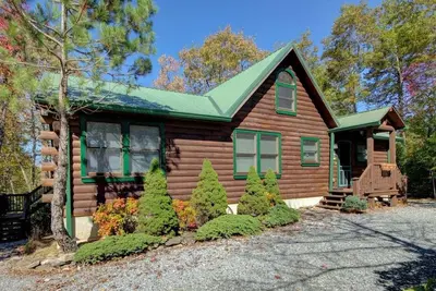 Image de Pisgah Ridge private cabin near Brevard. Dogs Ok, fire pit, mountain views, free Biltmore Pass