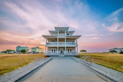 Image de Beach Bums Only | Chesapeake Properties