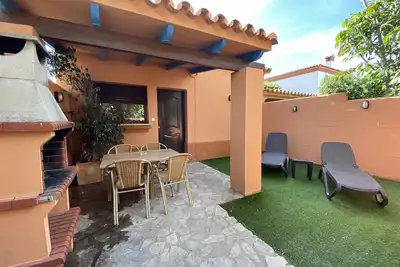 Image de Family house near the beach shared pool