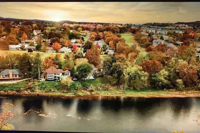 Image de Peace of Heaven overlooking Lake Taney Como and Pointe Royale Golf course
