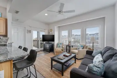 Image de Reel Good Time | Between the Highways | Hughes Retreat Condos | Kill Devil Hills
