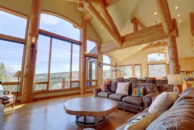 Image de Good Elevations, Luxury Pet Friendly Home on Two Cabins Drive w\/ Private hot tub