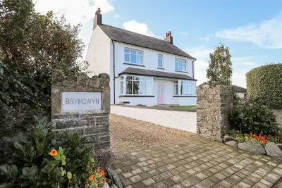 Image de Bryngwyn - Trearddur Bay, pet friendly, with hot tub in Trearddur Bay