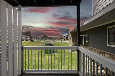 Image de Ml 128: Ballhooter views await you. Charming 1br next to bike trails!