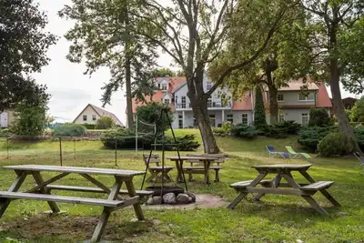 Image de Stylish holiday apartment in a manor house on Lake Plauer
