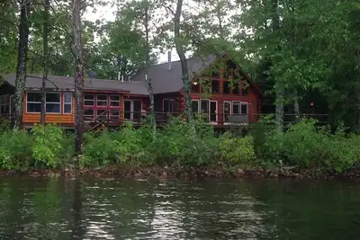 Image de Round Lake Hideaway