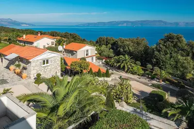 Image de Superbe maison à Ravni avec WiFi