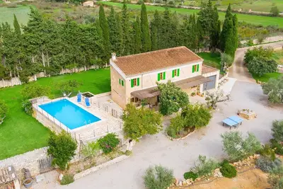 Image de Beautiful rustic finca with private pool near Maria de la Salut.