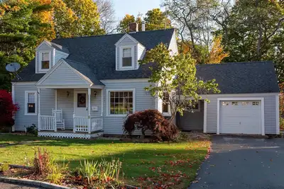 Image de In-Town Glen Mary Cottage