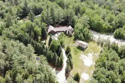 Image de Spacious & Incredible White Mountains River Retreat - Central Location!