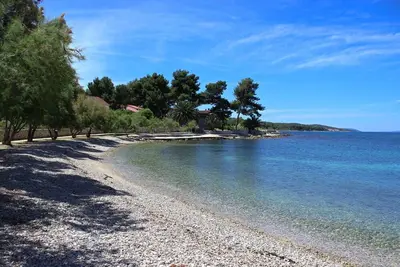 Luxury Beachfront Villa Mediterranean with private heated pool and Jacuzzi at the beach in Mirca - Brac