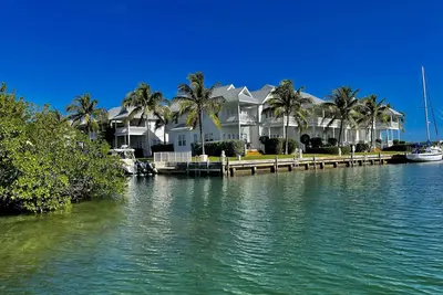 Image de Coral Lagoon #13: Pool, Water Views, at Vaca Cut with Gulf & Atlantic Access