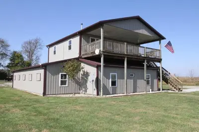 Image de Rustic, rural, relaxing, family friendly stay! Excellent location 5 min to I74.