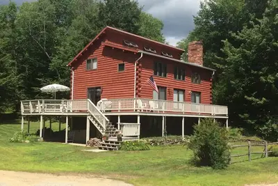 Image de Large comfortable log house with great lake swimming and kayaking