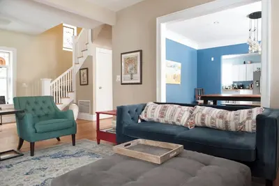 Image de The Greenleaf House—Whole House