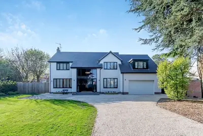 Lindengarth is located just 20 minute’s walk from Bridlington seafront.